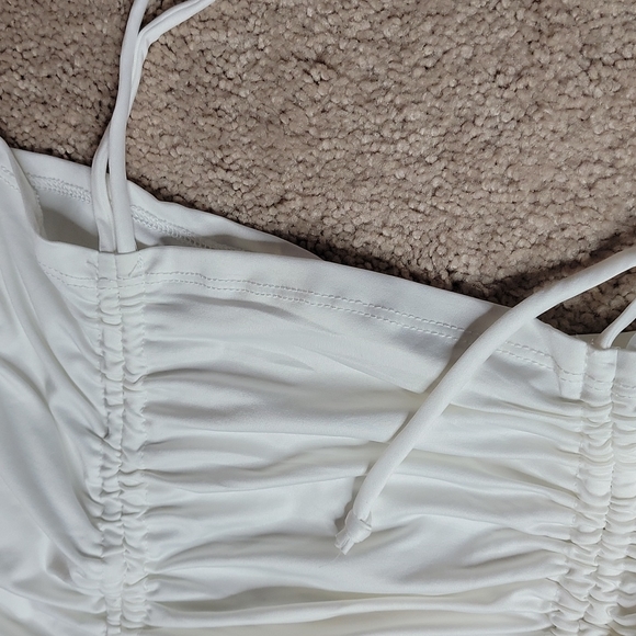 💙NWOT Ruched BODYCON dress. - Picture 5 of 5